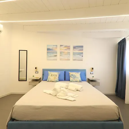 B&suite Le Meraviglie تيراسيني